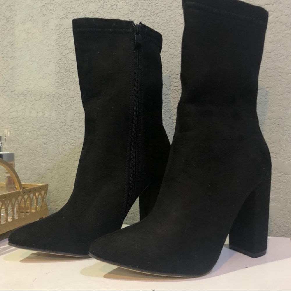 black zip ankle chunky boots
